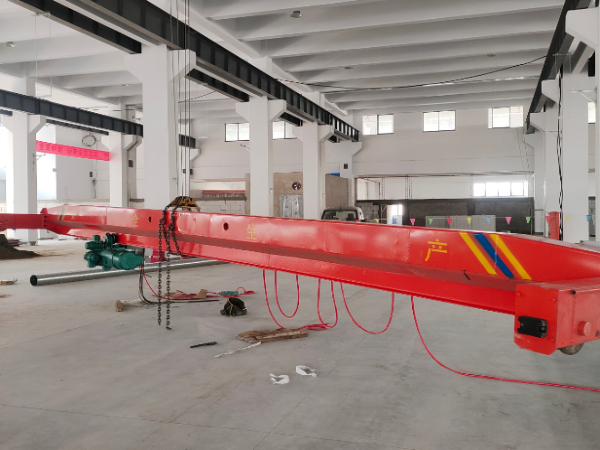 單梁行車接線圖更新后，如何確?，F(xiàn)場操作人員知曉？接線圖更新與操作人員培訓(xùn)策略